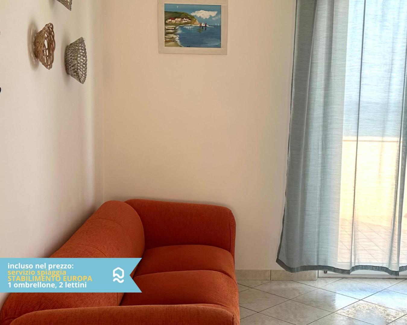 RS321 - Marcelli, trilocale fronte mare con spiaggia inclusa Esterno foto